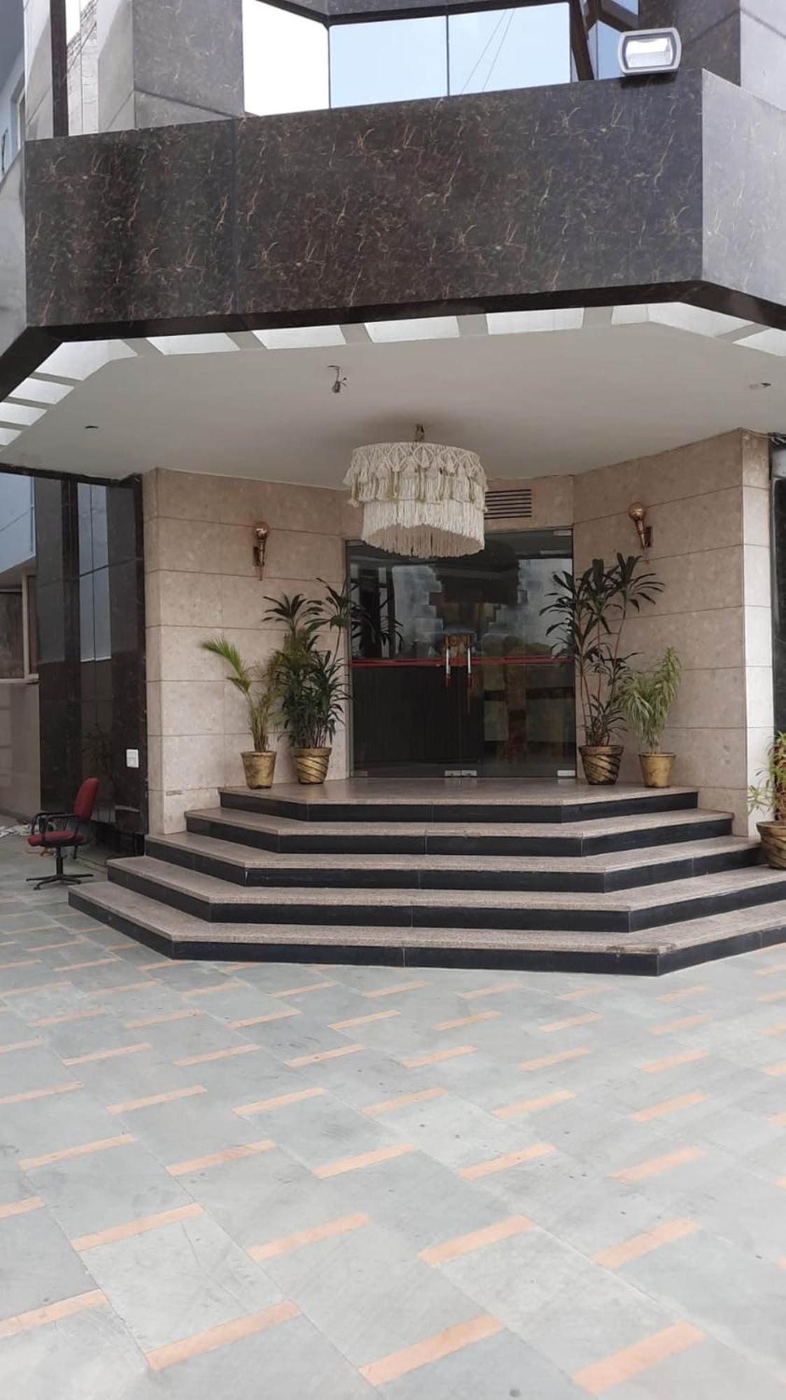 Zenith By Excellent Hospitality New Delhi
